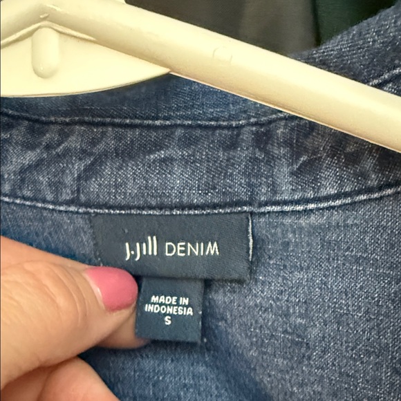 J.Jill Blue Denim Button-Up Shirt Small - Picture 2 of 6